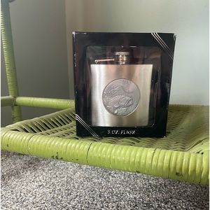 5oz Flask with Bass Design